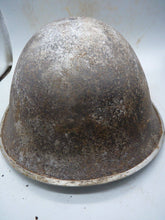 Load image into Gallery viewer, Original WW2 Onwards British Army Mk4 Turtle Helmet
