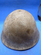 Load image into Gallery viewer, Original WW2 Onwards British Army Mk4 Turtle Helmet
