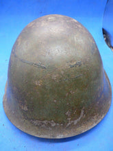 Load image into Gallery viewer, Original WW2 Onwards British Army Mk4 Turtle Helmet
