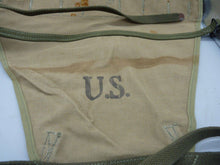 Charger l&#39;image dans la galerie, Original WW2 US Army M1928 Haversack Pack Tail - 1944 Dated - The Militaria Shop
