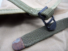 Charger l&#39;image dans la galerie, Original WW2 US Army M1928 Haversack Pack Tail - 1944 Dated - The Militaria Shop
