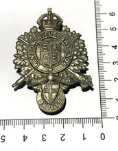 Load image into Gallery viewer, WW1 British Army LONDON RIFLE BRIGADE CADETS - ORIGINAL White Metal Cap Badge. - The Militaria Shop
