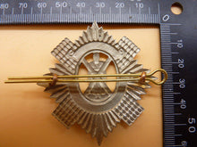 Load image into Gallery viewer, WW1 / WW2 British Army Cap Badge -  6th Volunteer Battalion - The Royal Scots - The Militaria Shop
