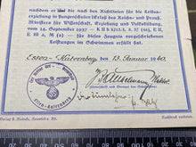 Lade das Bild in den Galerie-Viewer, WW2 German Army Signed Swimming Paperwork with signature and good stamp - 1940. - The Militaria Shop
