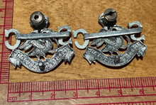 Load image into Gallery viewer, WW2 Kings Crown Bucks Special Constabulary SC white metal collar badges. - The Militaria Shop
