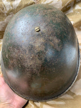 Load image into Gallery viewer, WW2 Mk3 High Rivet Turtle - British / Canadian Army Helmet - Complete with Liner - The Militaria Shop
