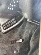 Charger l&#39;image dans la galerie, Original WW2 German Army Soldier Framed Portrait
