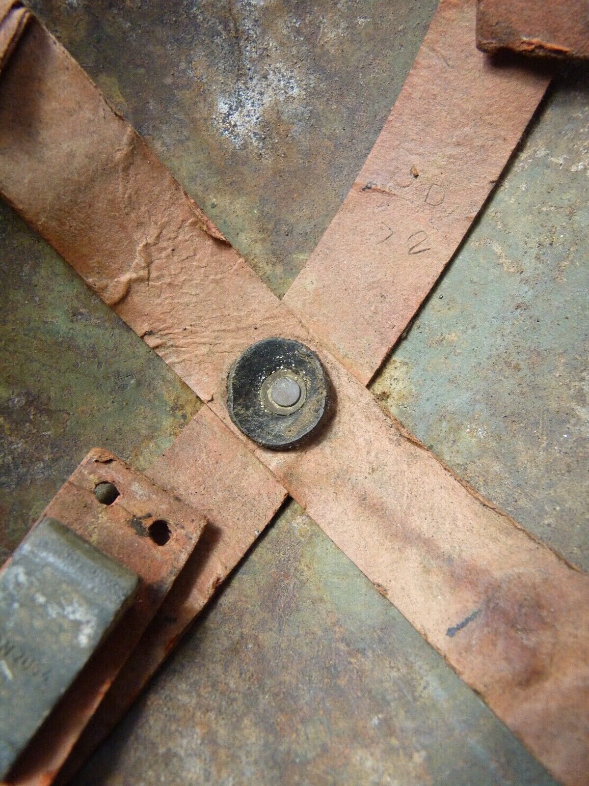 Mk3 Canadian / British Army Original WW2 Turtle Helmet High Rivet - The Militaria Shop