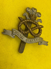 Load image into Gallery viewer, WW1 / WW2 British Army North Staffordshire Regiment Cap Badge.
