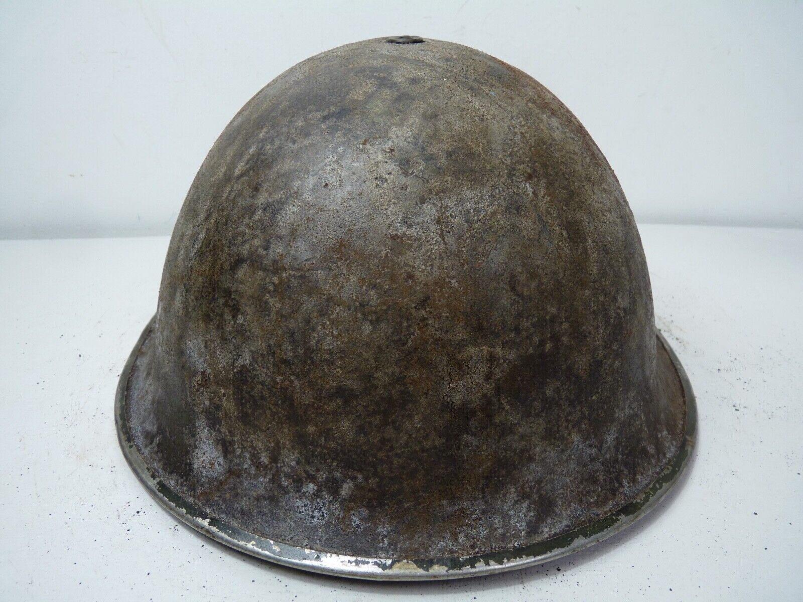 Mk3 Canadian / British Army Original WW2 Turtle Helmet High Rivet - The Militaria Shop