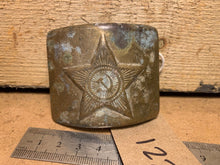 Load image into Gallery viewer, Genuine WW2 USSR Russian Soldiers Army Brass Belt Buckle - 122
