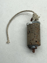 Load image into Gallery viewer, Original WW1 / WW2 British Army Water Bottle Cork Lid
