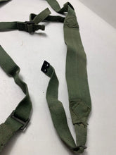 Charger l&#39;image dans la galerie, Original WW2 British Army 44 Pattern Shoulder Cross Straps Set - 1945 Dated
