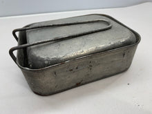 Charger l&#39;image dans la galerie, Original WW2 British Army Soldiers Mess Tin 2 Part Set - Used Original
