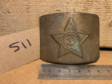 Load image into Gallery viewer, Genuine WW2 USSR Russian Soldiers Army Brass Belt Buckle - 115
