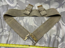 Charger l&#39;image dans la galerie, Original WW1 British Army 08 Pattern Webbing Belt 42&quot; Waist - The Militaria Shop
