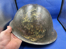 Charger l&#39;image dans la galerie, WW2 British / Canadian Army Mk3 Combat Turtle Helmet &amp; Liner - Camouflaged
