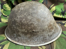 Charger l&#39;image dans la galerie, Genuine British / Canadian Army Mark 3 Turtle Helmet - Original WW2 Helmet
