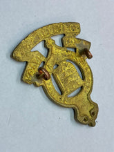 Load image into Gallery viewer, Original WW1 / WW2 British Army Royal Army Ordnance Corps Cap Badge
