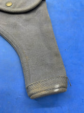 Load image into Gallery viewer, Original WW2 Royal Canadian Air Force RCAF 37 Pattern Pistol Holster
