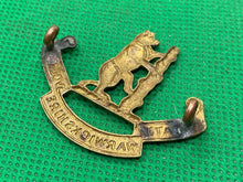Load image into Gallery viewer, WW1 / WW2 British Army 1st Battalion Warwickshire Volunteer Regiment Cap Badge

