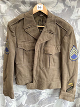 Load image into Gallery viewer, Original US Army Ike Jacket Uniform 36R
