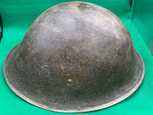 Charger l&#39;image dans la galerie, Original WW2 British Army / Canadian Army Mk3 Turtle Combat Helmet
