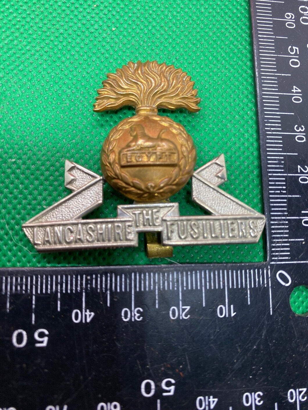 Original WW1 / WW2 British Army The Lancashire Fusiliers Regiment Cap Badge