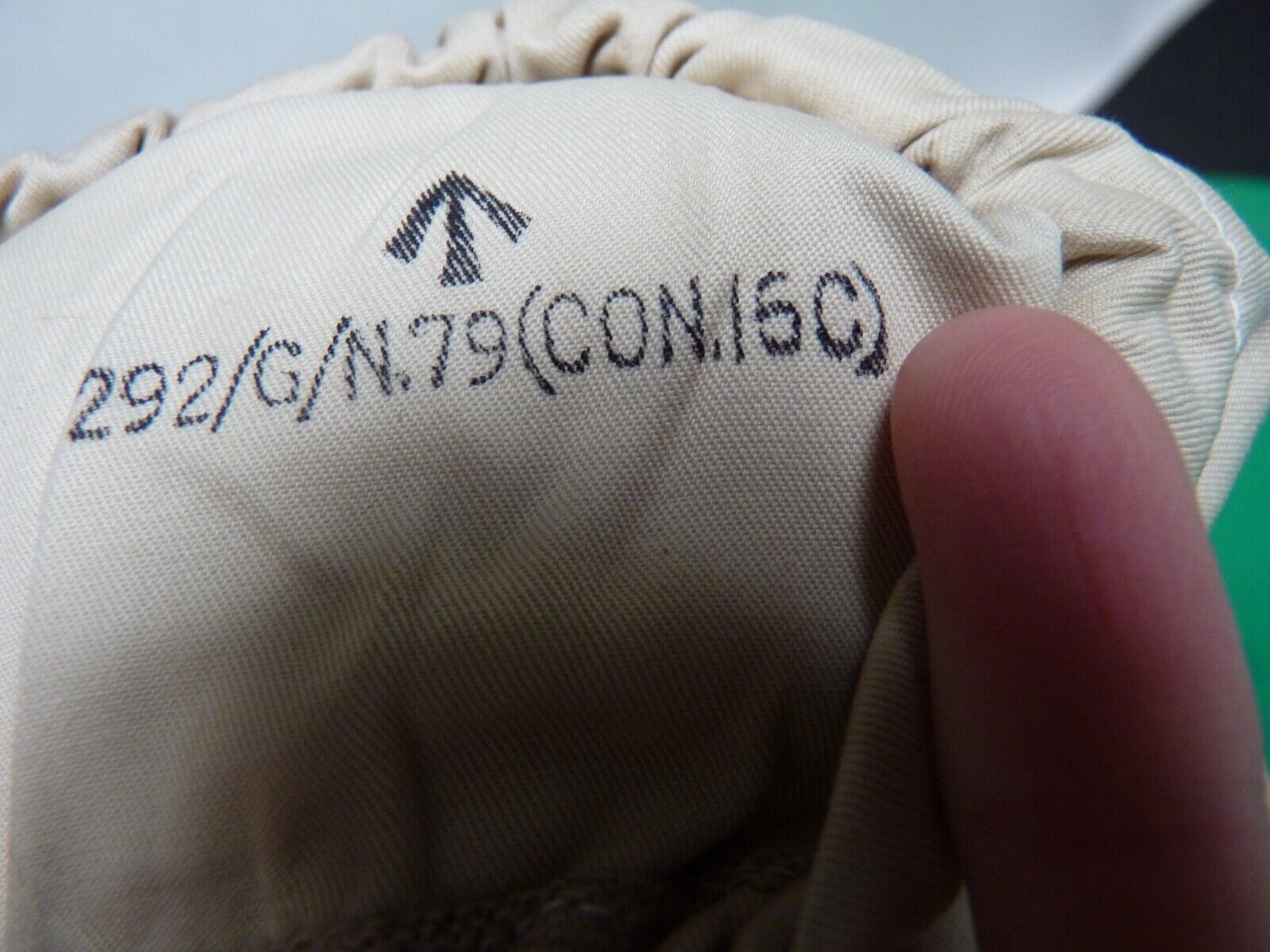 Original WW2 British Army Gunners Winter White Gloves - The Militaria Shop