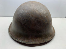 Charger l&#39;image dans la galerie, Geunine British / Canadian Army Mk3 WW2 Combat Helmet - Uncleaned Original
