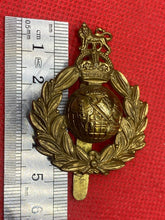 Load image into Gallery viewer, Original WW1 / WW2 British Army ROYAL MARINES Cap Badge
