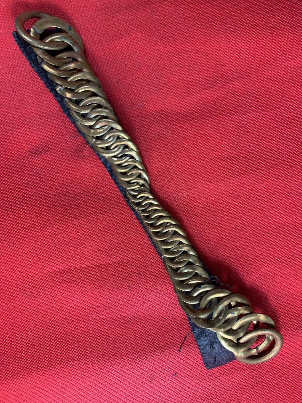 Original Kinnschuppen aus Messing für britischen Armeehelm - Ideal Parts - Reparatur/Restaurierung 