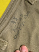 Load image into Gallery viewer, Original WW2 US Army M1928 Haversack Pack Tail - 1942 Dated
