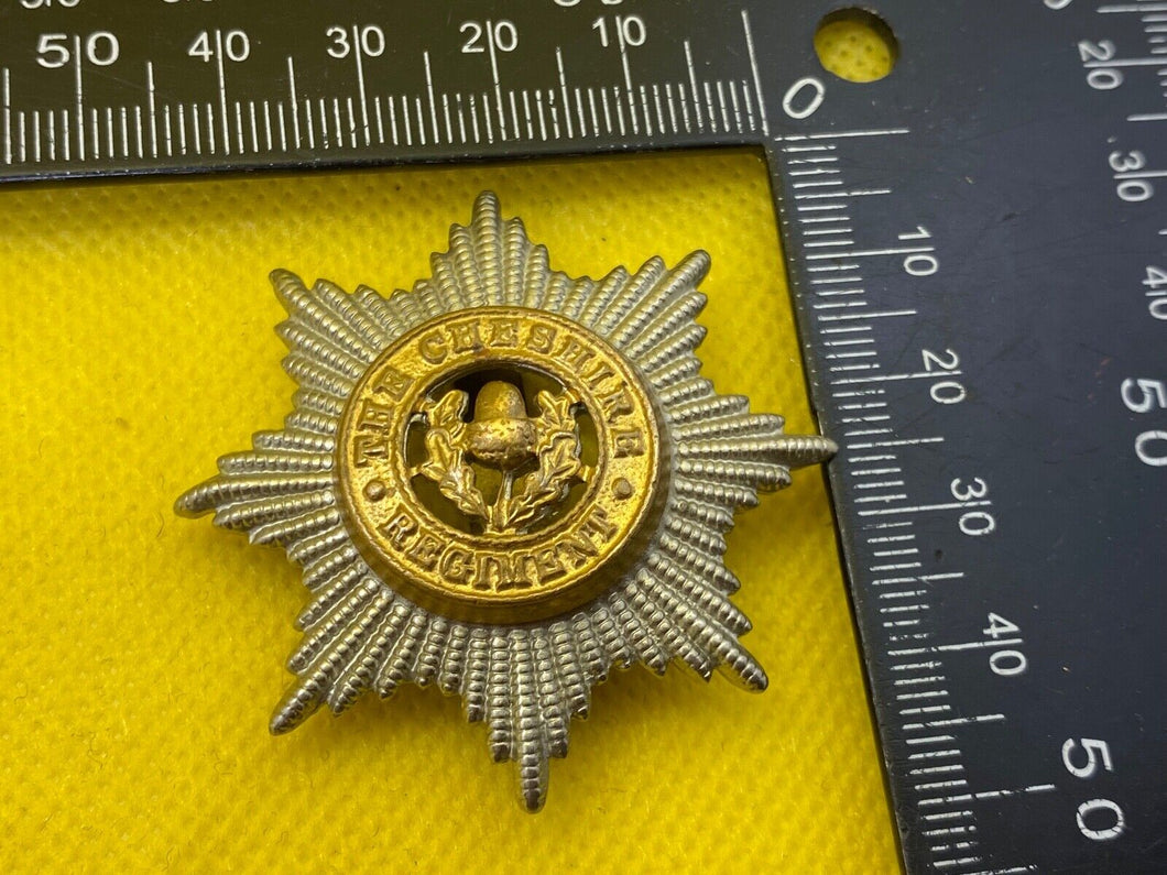 WW1 / WW2 British Army THE CHESHIRE REGIMENT Cap Badge.