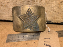 Load image into Gallery viewer, Genuine WW2 USSR Russian Soldiers Army Brass Belt Buckle - 118
