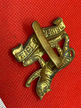 Load image into Gallery viewer, Original British Army WW1 / WW2 LEICESTERSHIRE Regiment Cap Badge
