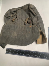 Lade das Bild in den Galerie-Viewer, Originales kleines Paket der britischen Armee, RAF-Muster 37 – Rucksack/Seitentasche im WW2-Muster 
