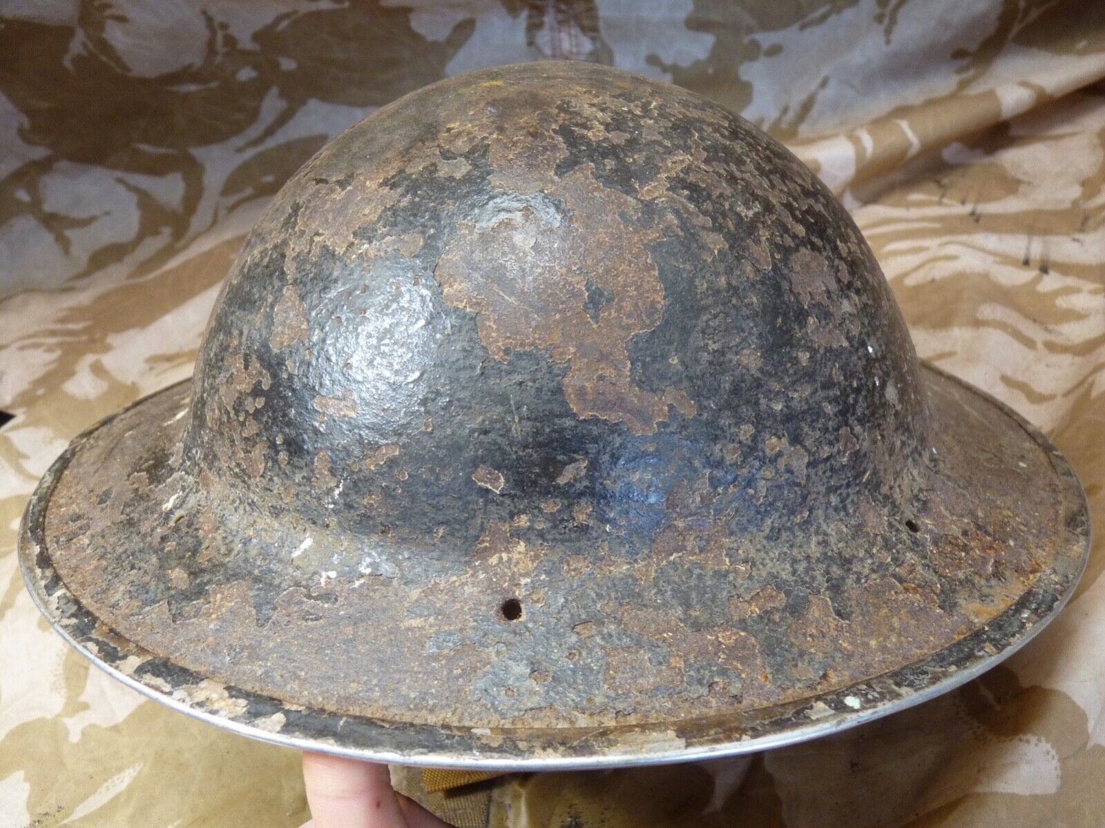Original WW2 British Style South African Mk2 Army Combat Helmet - The Militaria Shop