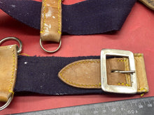 Charger l&#39;image dans la galerie, WW2 British Army Hussars Blue Canvas and Leather Belt with Fittings
