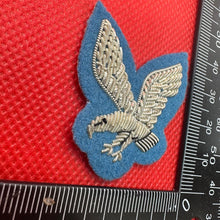 Charger l&#39;image dans la galerie, British Army RAF Army Air Corps Bullion Cap / Beret / Blazer Badge - UK Made
