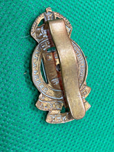 Load image into Gallery viewer, Original WW1 / WW2 British Army - Royal Army Ordnance Corps Cap Badge
