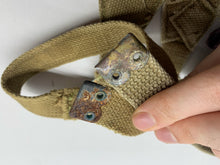 Charger l&#39;image dans la galerie, Original WW2 British Army L-Straps Pair 1944 Dated 37 Pattern Webbing
