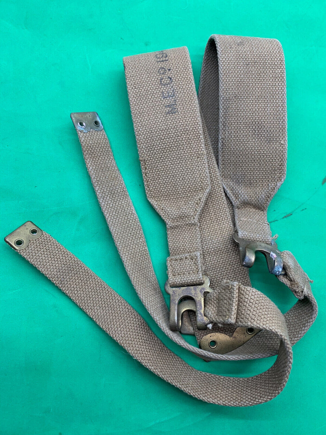 Original WW2 British Army 37 Pattern L Straps -  M.E.Co - 1944 Dated