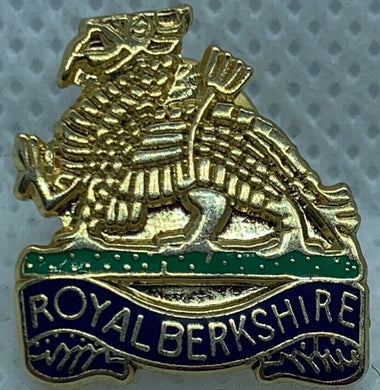 Royal Berkshire - NEW British Army Military Cap/Tie/Lapel Pin Badge #65 - The Militaria Shop