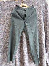 Lade das Bild in den Galerie-Viewer, Genuine British Army Mans Service Dress Trousers (Rifle Green) 30&quot; Waist - The Militaria Shop
