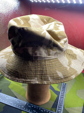 Load image into Gallery viewer, Original British Army Bush Hat. Wide Brim with Neck Cover. Desert-DPM Size 50
