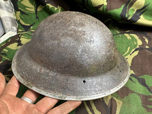 Lade das Bild in den Galerie-Viewer, British Army Mk2 Brodie Helmet - Original WW2 - South African Manufactured
