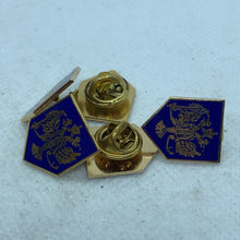 Charger l&#39;image dans la galerie, Dragoon Guards - NEW British Army Military Cap/Tie/Lapel Pin Badge #149
