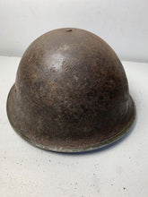 Load image into Gallery viewer, Mk3 Canadian / British Army Original WW2 Turtle Helmet High Rivet
