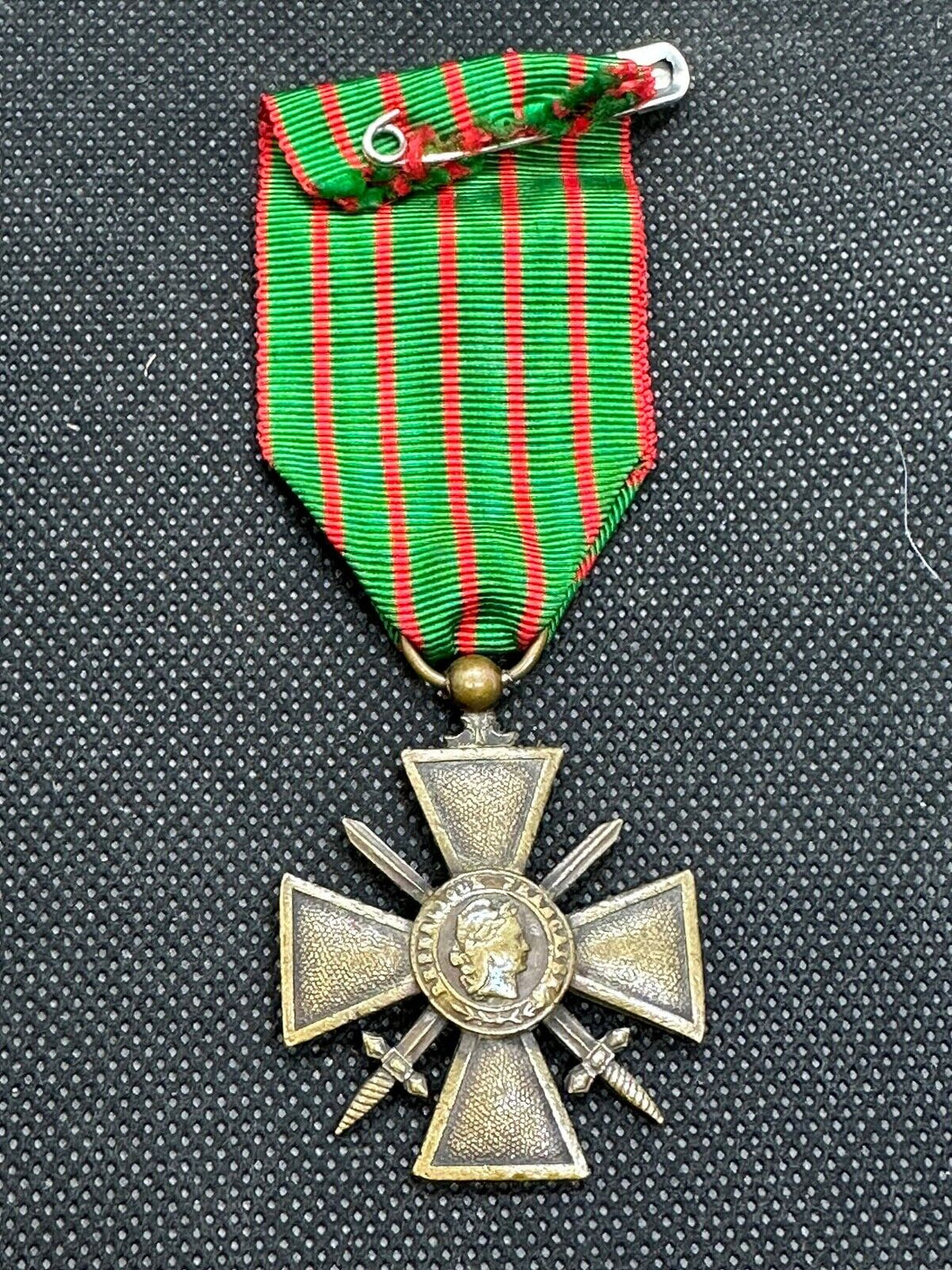 Original WW1 French Army Croix de Guerre Medal - 1914-1917